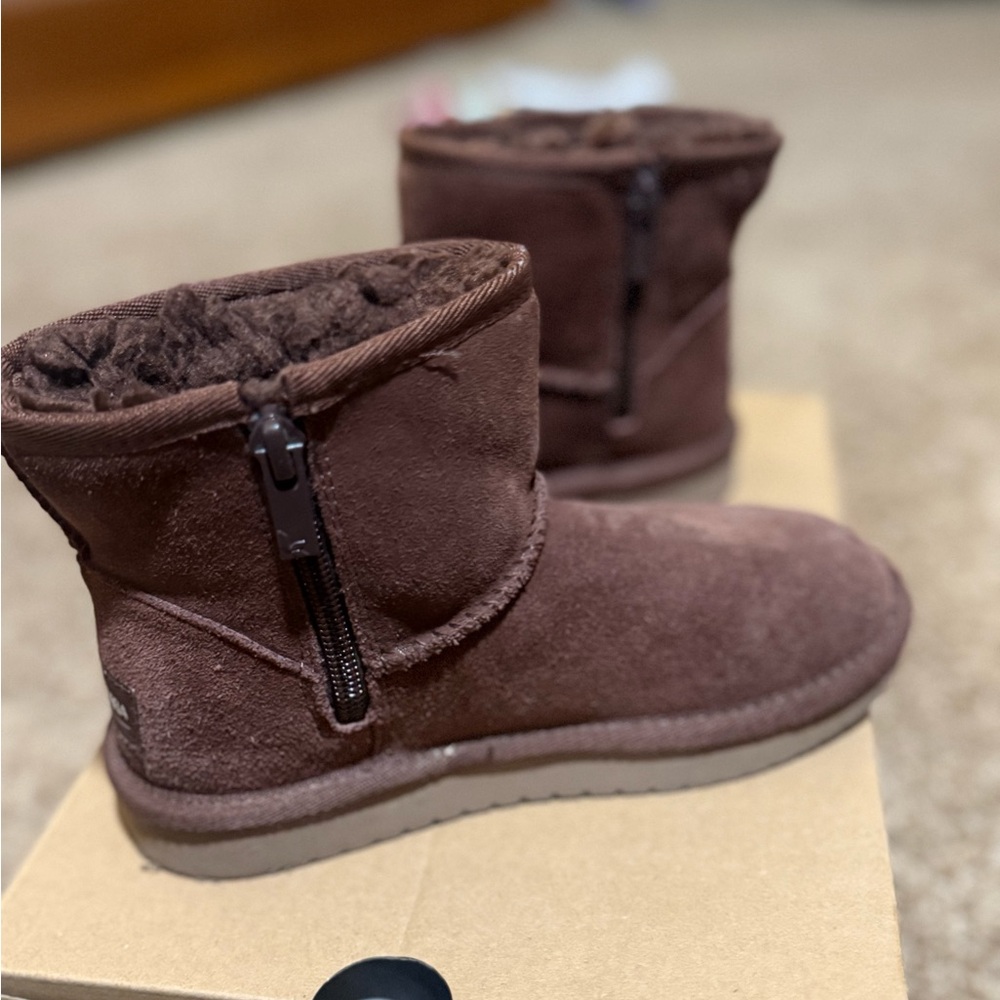 Koolaburra Kids Boots - Picture 2 of 6